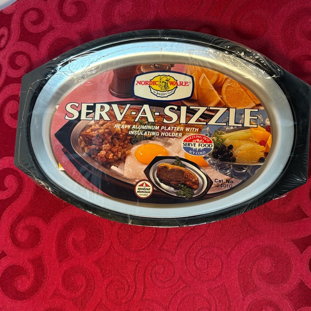 Serve-A-Sizzle Oval Platters! New in Wrap! NIW